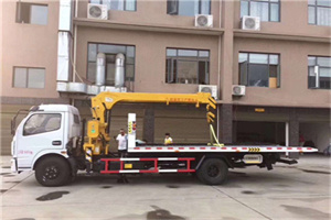 盐津附近汽车轮胎更换